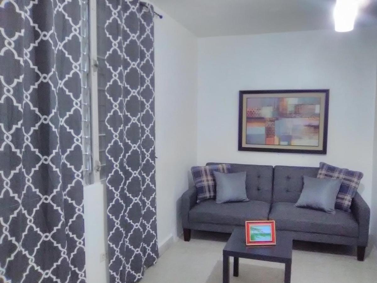 Hermoso Apartamento Frente Aeropuerto De Isla Verde San Juan Eksteriør billede